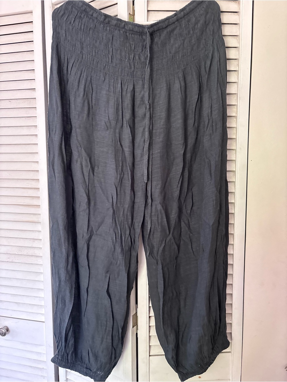 Gray Elastic-Waist Casual Pants